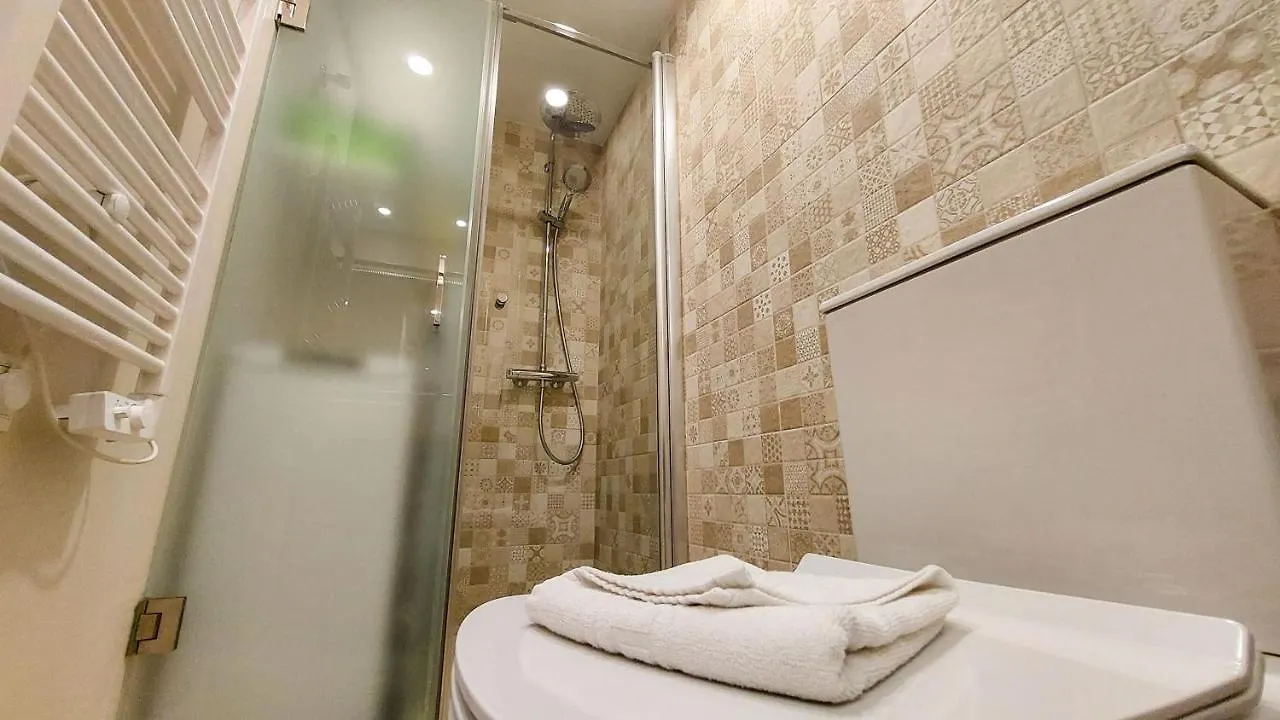 Apartment Rentalsevilla Menendez Pelayo Spain